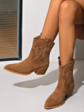 Retro embroidered block heel round toe boots