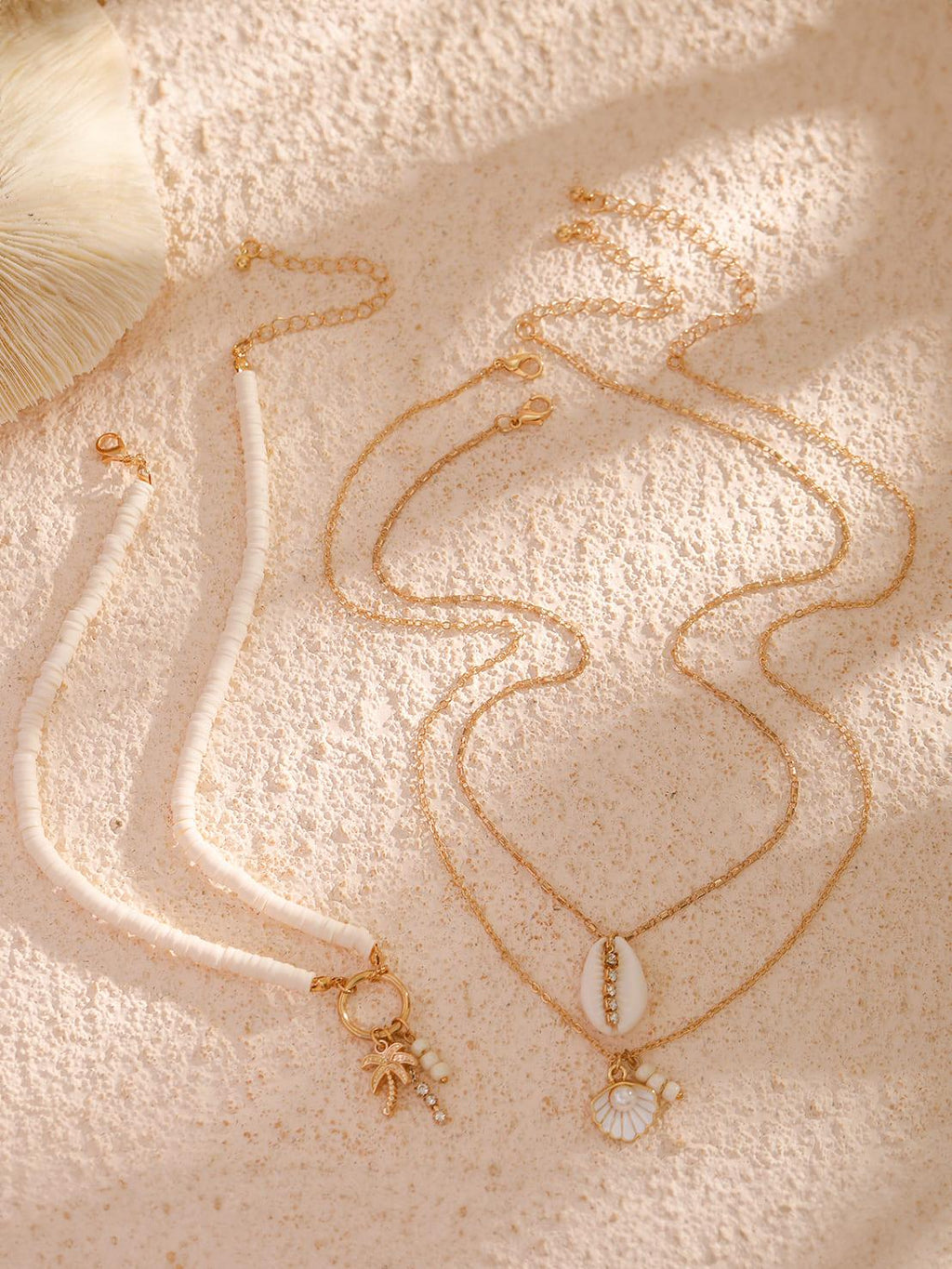 Shell Sunflower Pendant Multi-layered Necklace