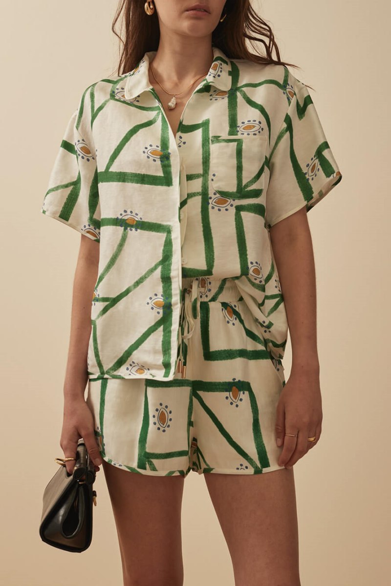 Unique Delicate Printed Loose Up Top Shorts Set