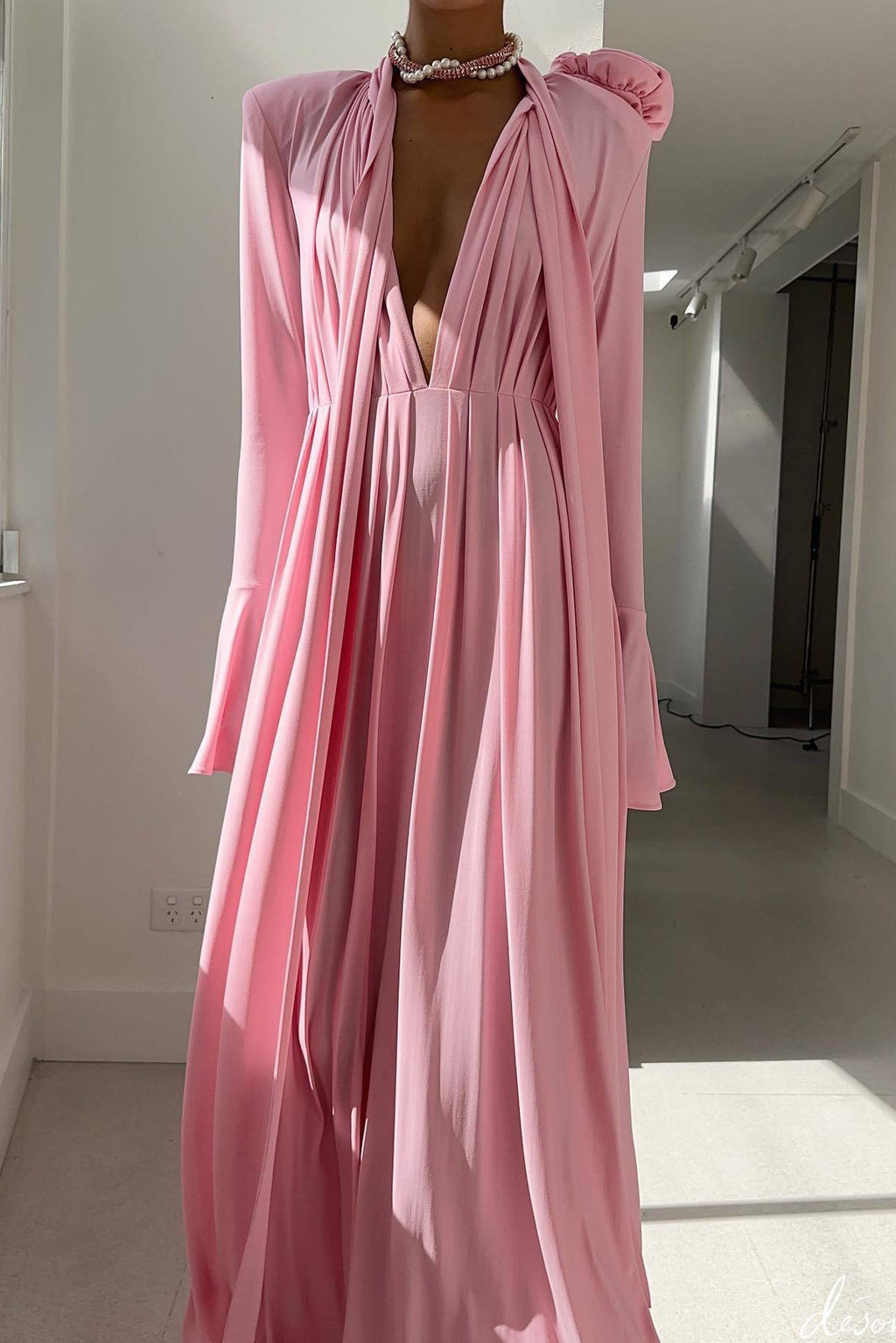 Luxury Vintage Cut-Out V Halter Floral Maxi Dress