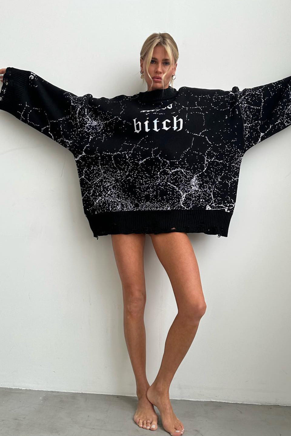Oversize Streetwear Distressed Hoodie