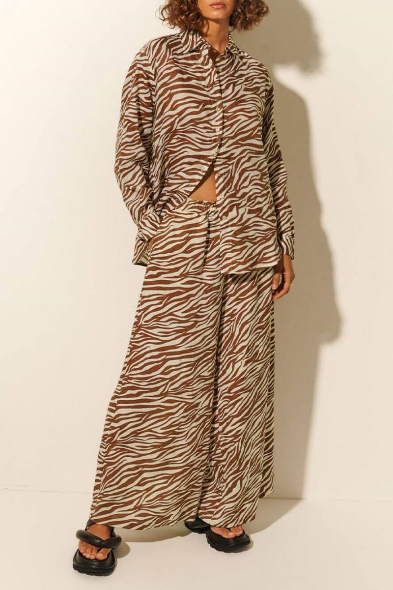 Button Open Collar Loose Zebra Print -Set