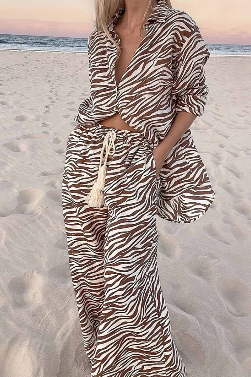 Button Open Collar Loose Zebra Print -Set