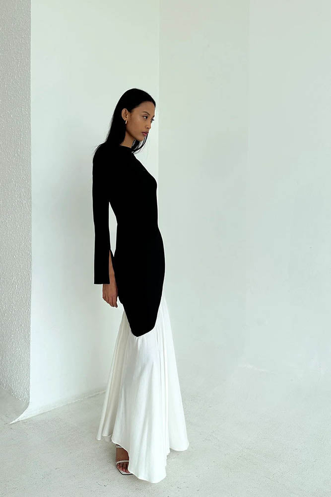 Colorblock Waist-Cinching Bodycon Midi Dress