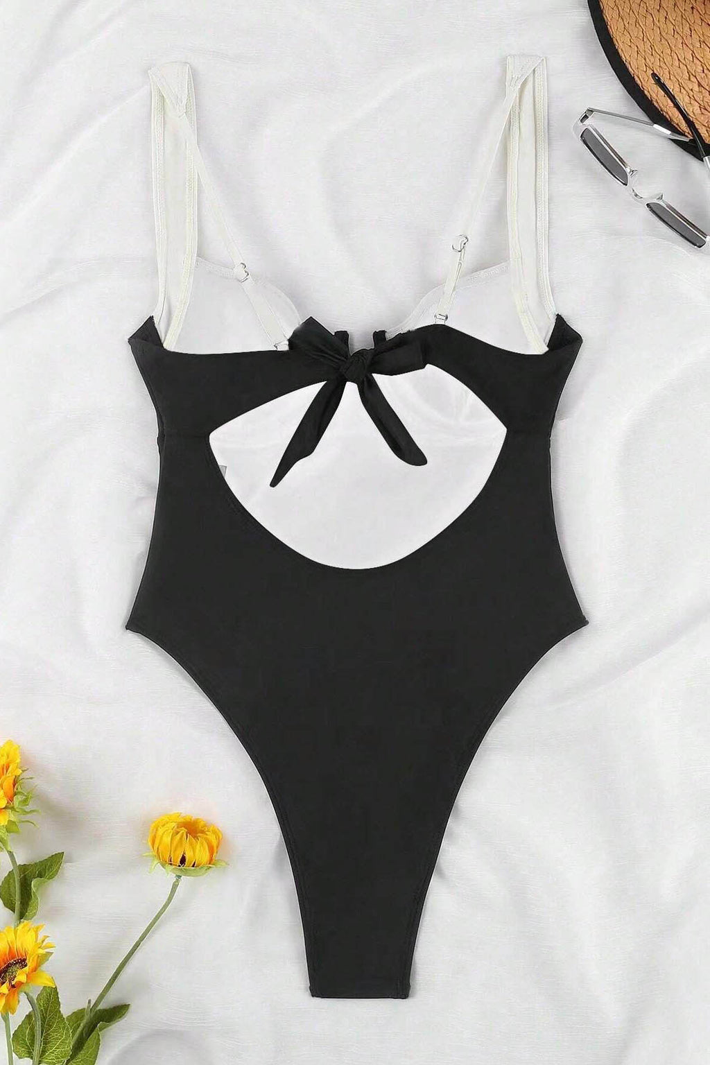Black White Patchwork U-Neck One-Piece Swimsuit