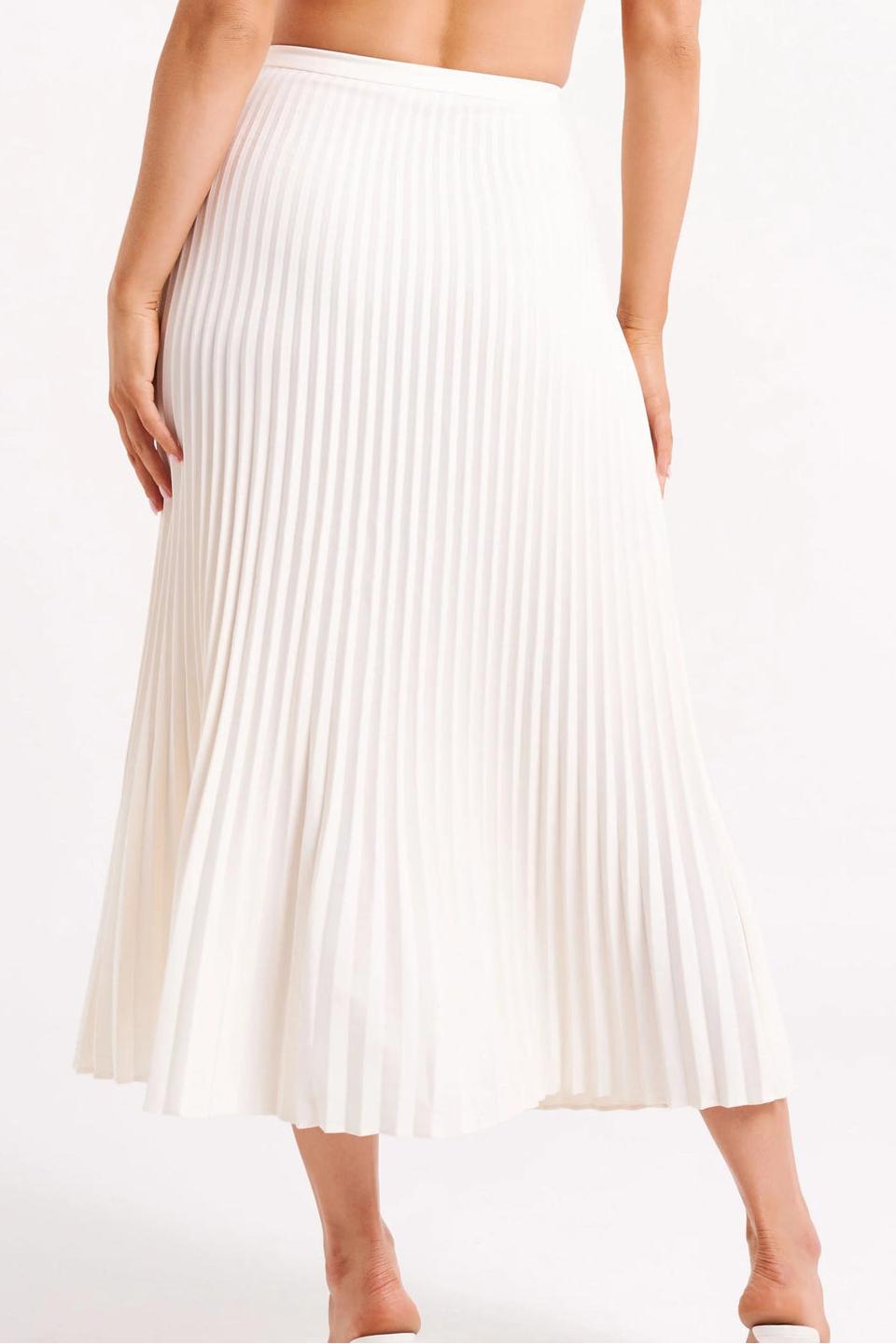 Crepe Knit Top & Pleated Suiting Maxi Skirt