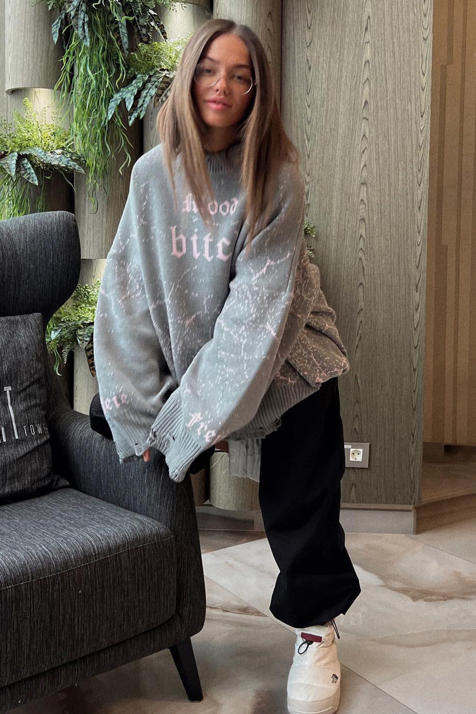 Oversize Streetwear Distressed Hoodie