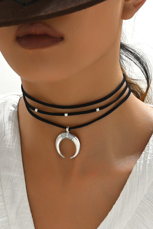 Ladies Temperament Necklace
